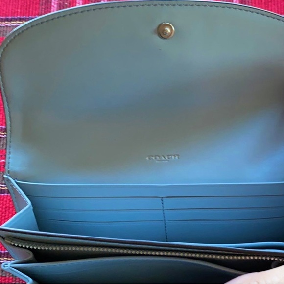 COACH Signature Wallet - Excellent - Picture 4 of 5